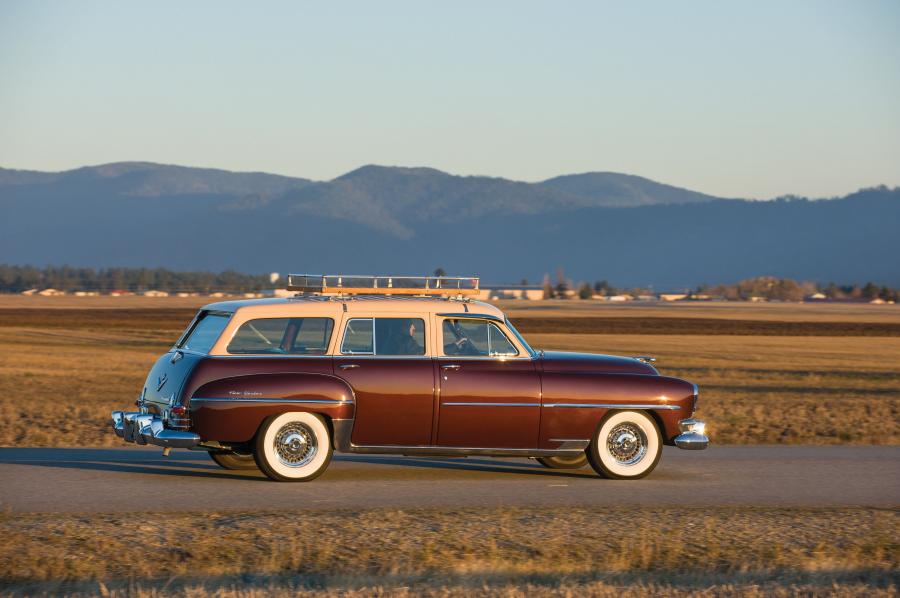  Chrysler New Yorker Town & Country 1954 года  (фото 9 из 13)